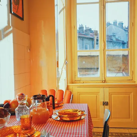 Estacart - Centre Апартаменты *